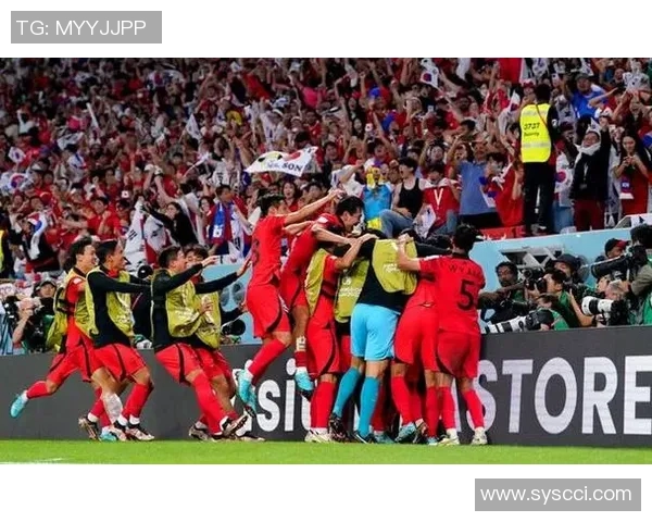 足球世界杯小组赛意外爆冷事件回顾